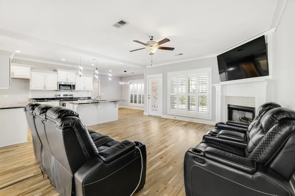 814 Stovers Glen Murfreesboro TN 37128