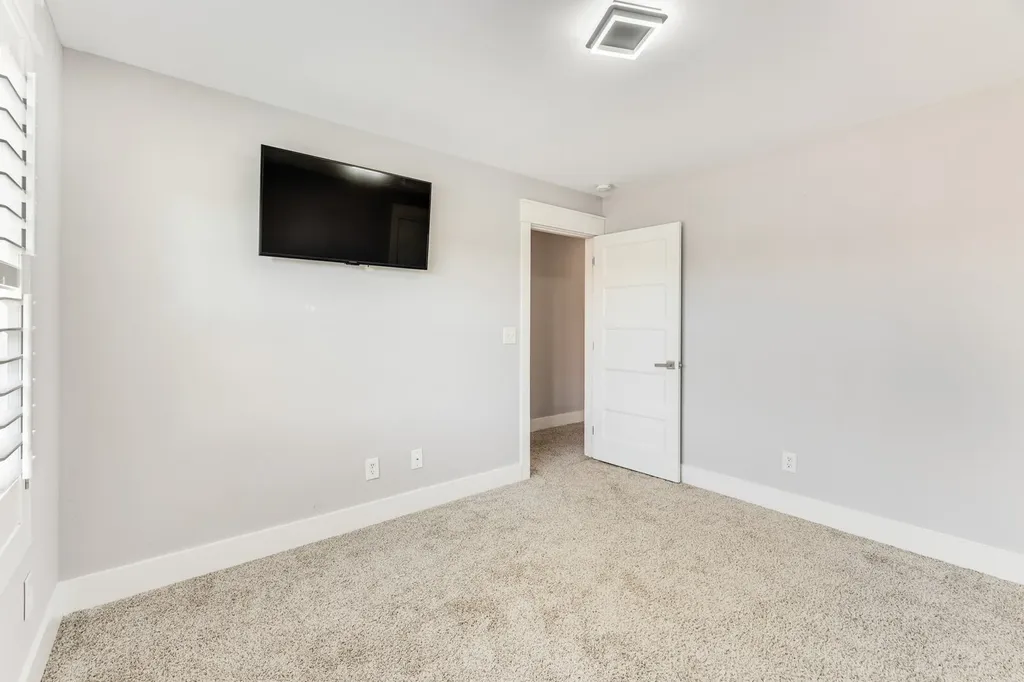 814 Stovers Glen Murfreesboro TN 37128