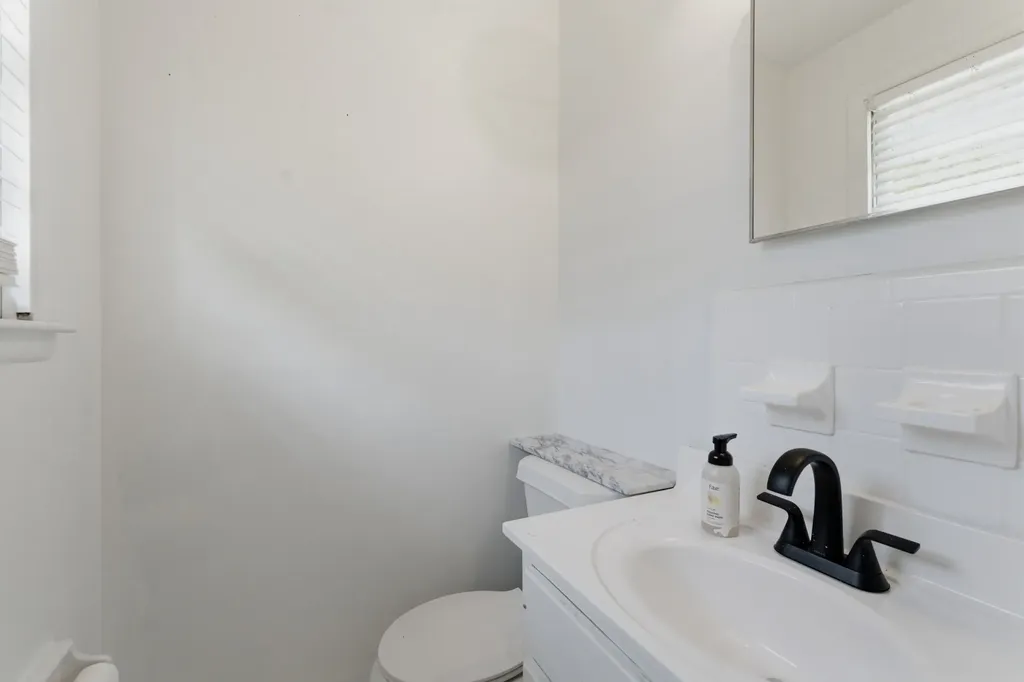 450 Sanders Ferry Road Hendersonville TN 37075
