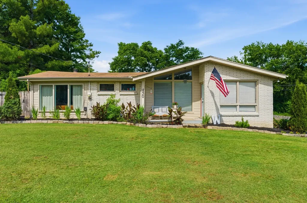 450 Sanders Ferry Road Hendersonville TN 37075