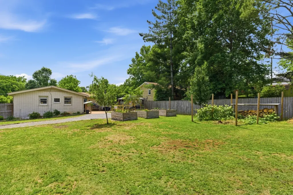 450 Sanders Ferry Road Hendersonville TN 37075