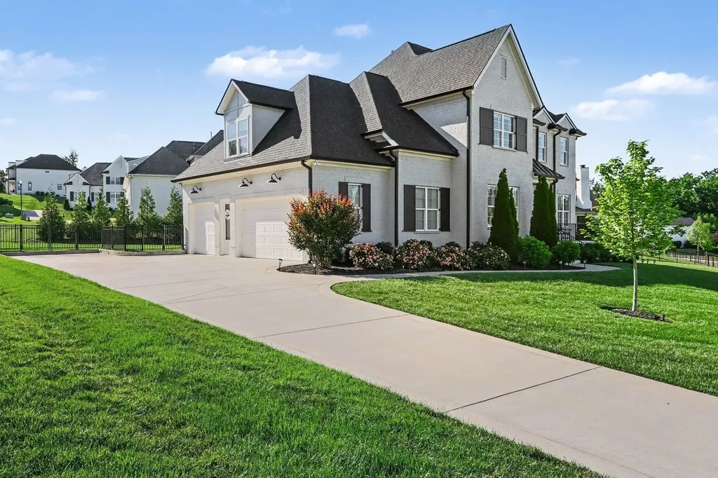 1111 Lusitano Court Nolensville TN 37135