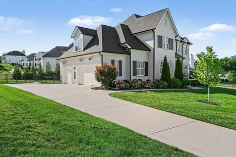 1111 Lusitano Court Nolensville TN 37135