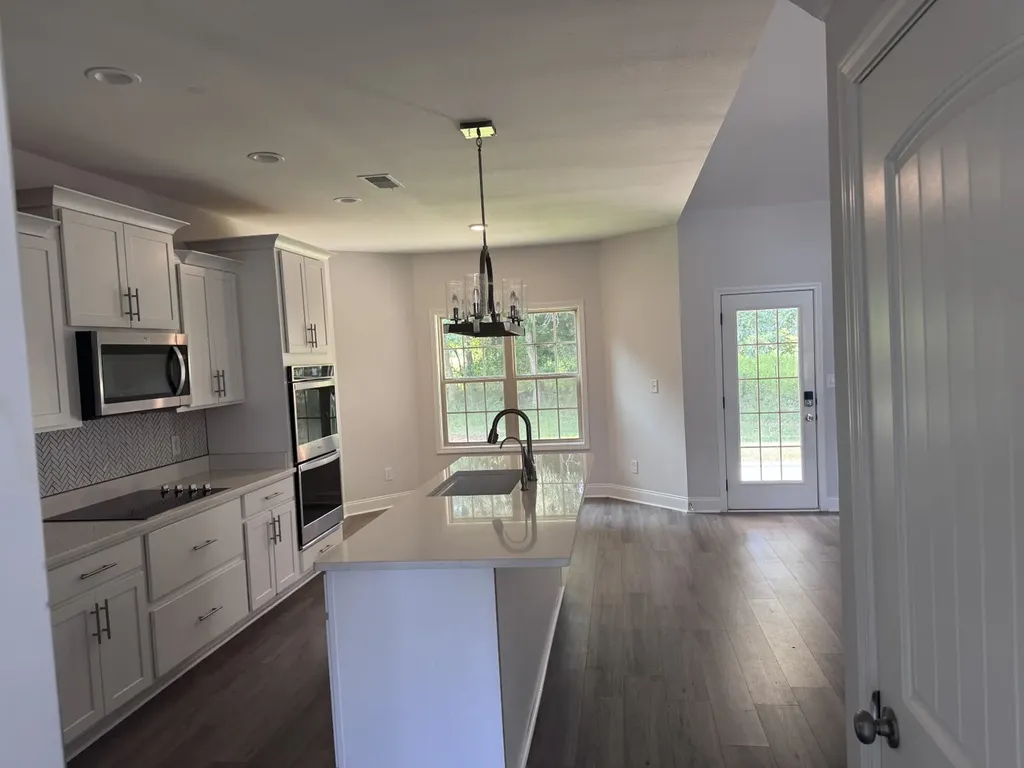 1140 Chagford Drive Clarksville TN 37043