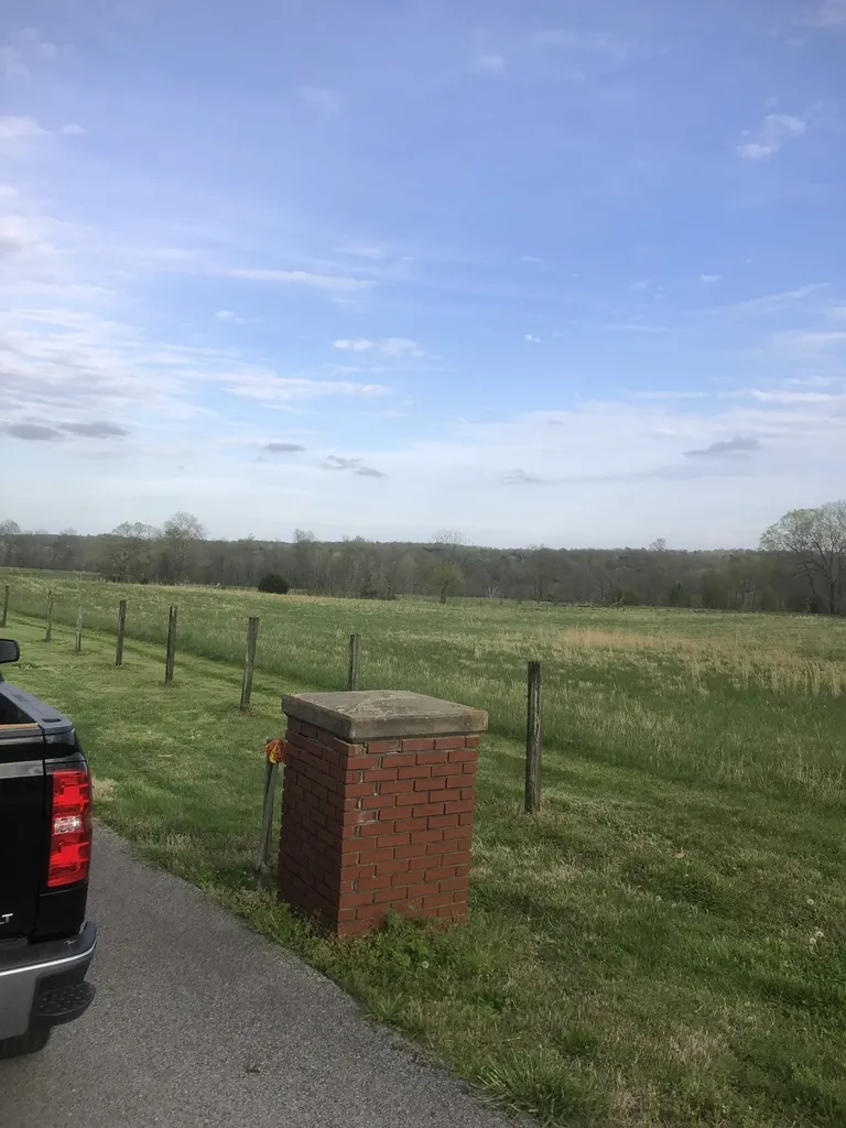 5651 Highway 48 Cunningham TN 37052