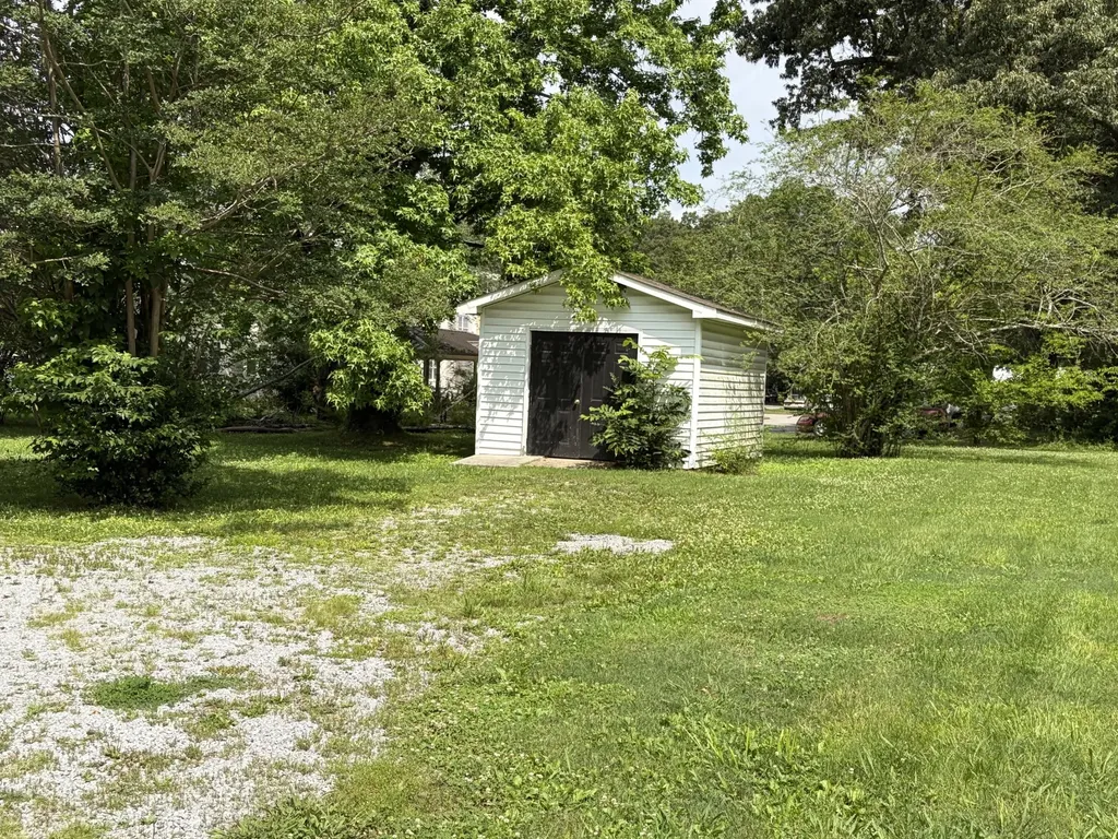 415 E Grundy Street Tullahoma TN 37388