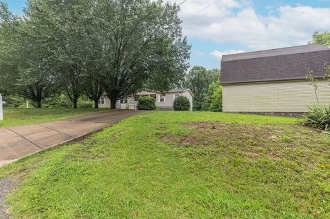 3895 Old Stewart Road Tennessee Ridge TN 37178