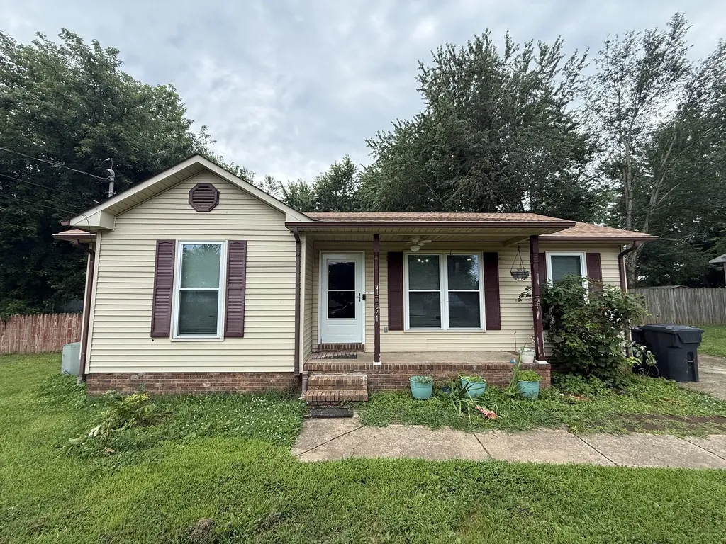510 Indian Avenue Oak Grove KY 42262