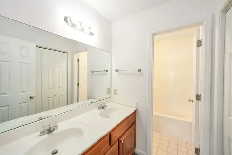 34 Valleyfield Cove Jackson TN 38305