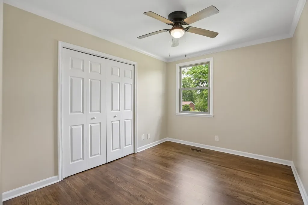 2108 Lynwood Drive Greenbrier TN 37073
