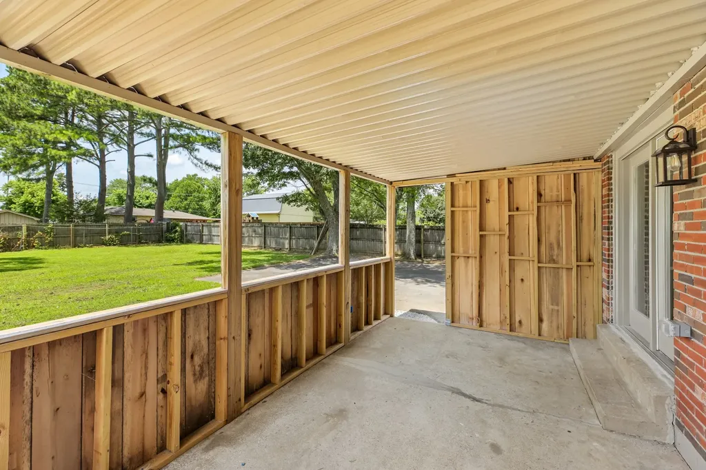 2108 Lynwood Drive Greenbrier TN 37073