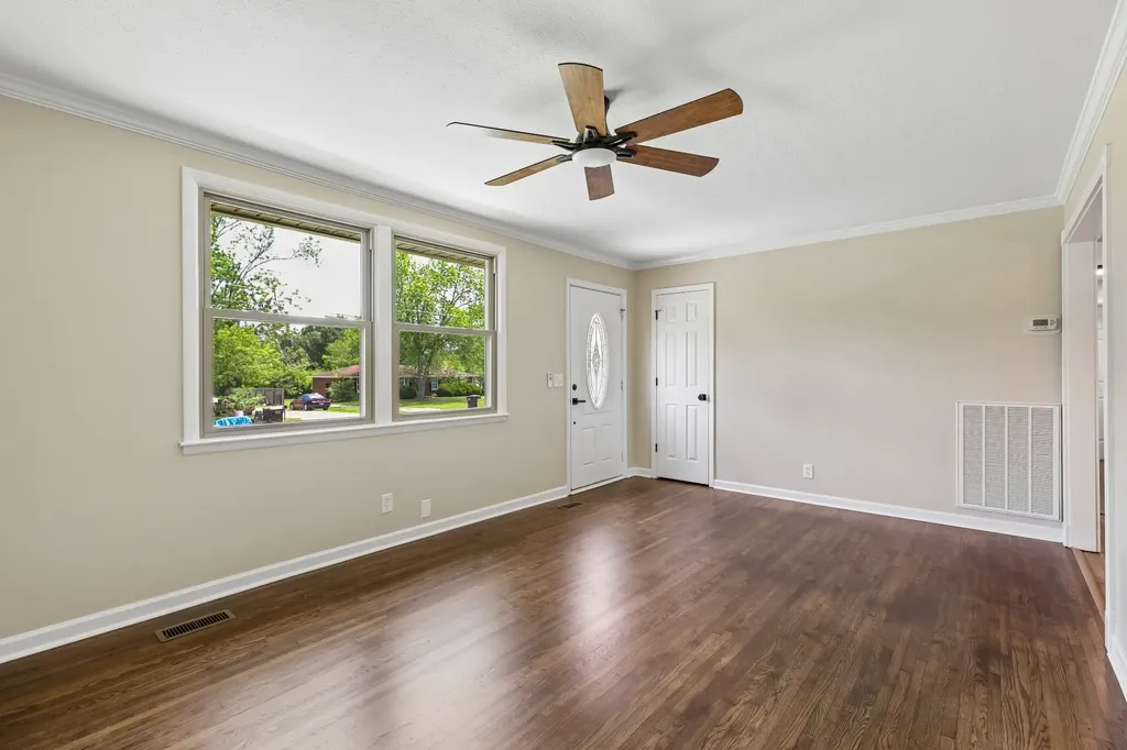 2108 Lynwood Drive Greenbrier TN 37073
