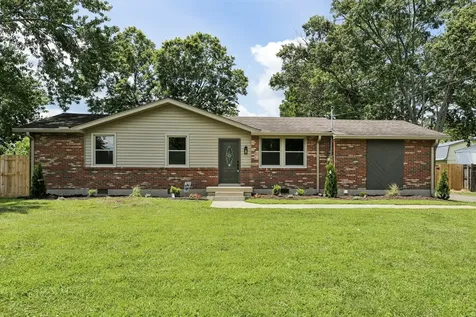 2108 Lynwood Drive Greenbrier TN 37073