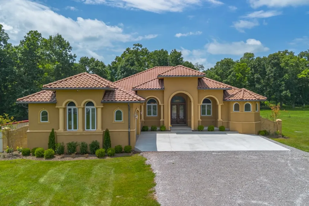 1839 Highway 99 Chapel Hill TN 37034