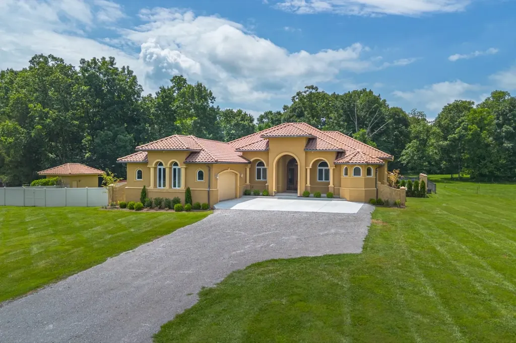 1839 Highway 99 Chapel Hill TN 37034