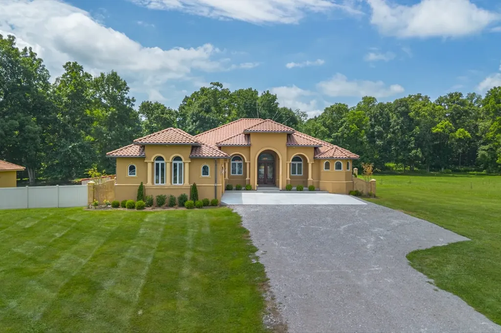 1839 Highway 99 Chapel Hill TN 37034