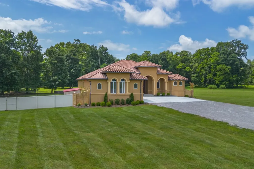 1839 Highway 99 Chapel Hill TN 37034