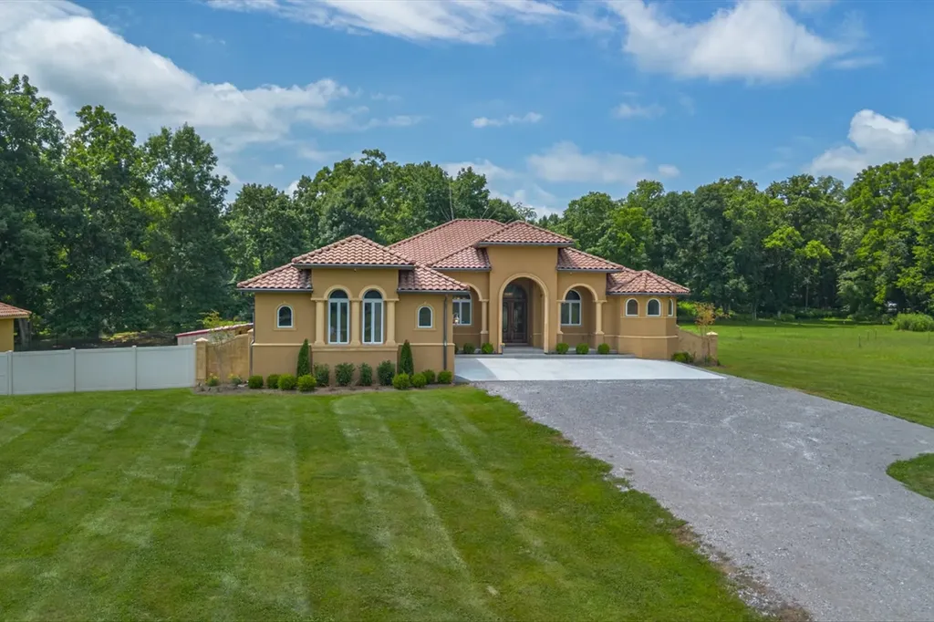 1839 Highway 99 Chapel Hill TN 37034