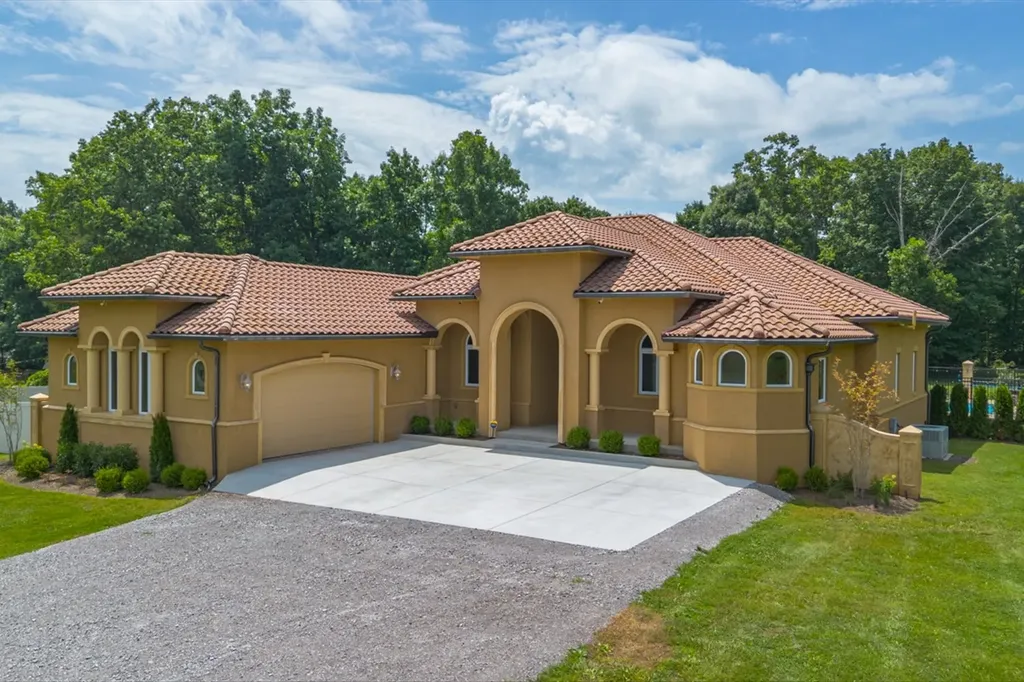 1839 Highway 99 Chapel Hill TN 37034