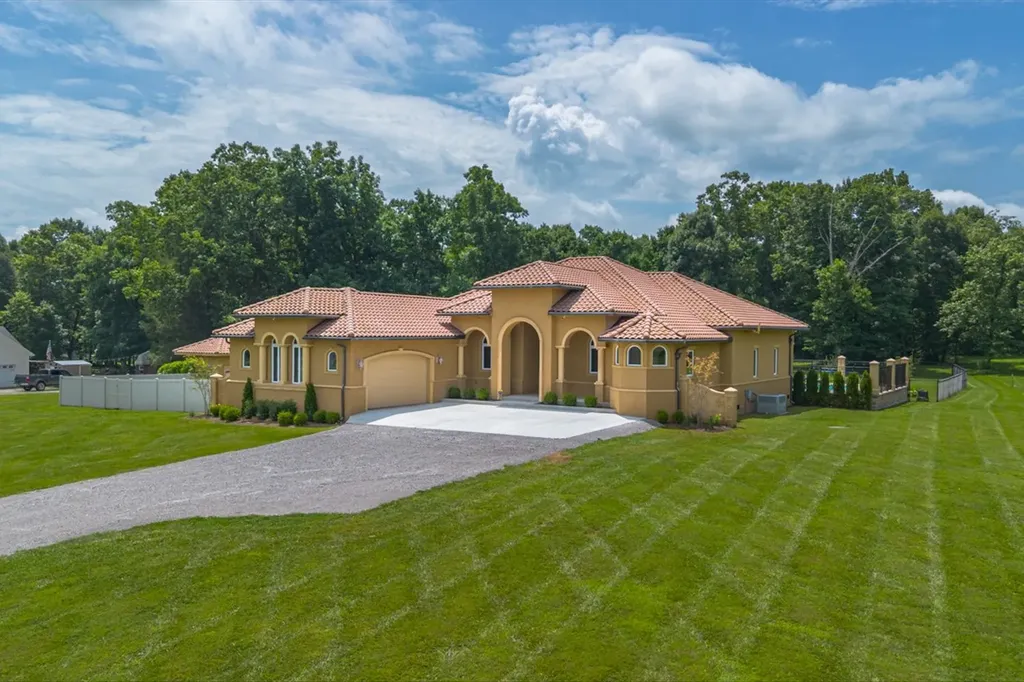 1839 Highway 99 Chapel Hill TN 37034