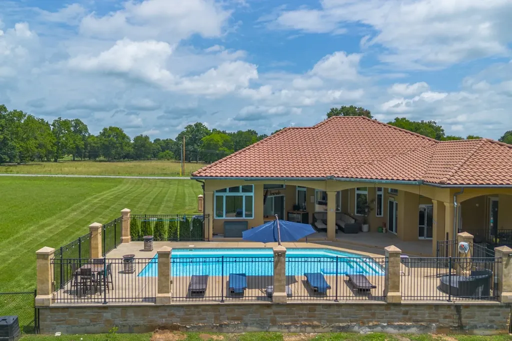 1839 Highway 99 Chapel Hill TN 37034
