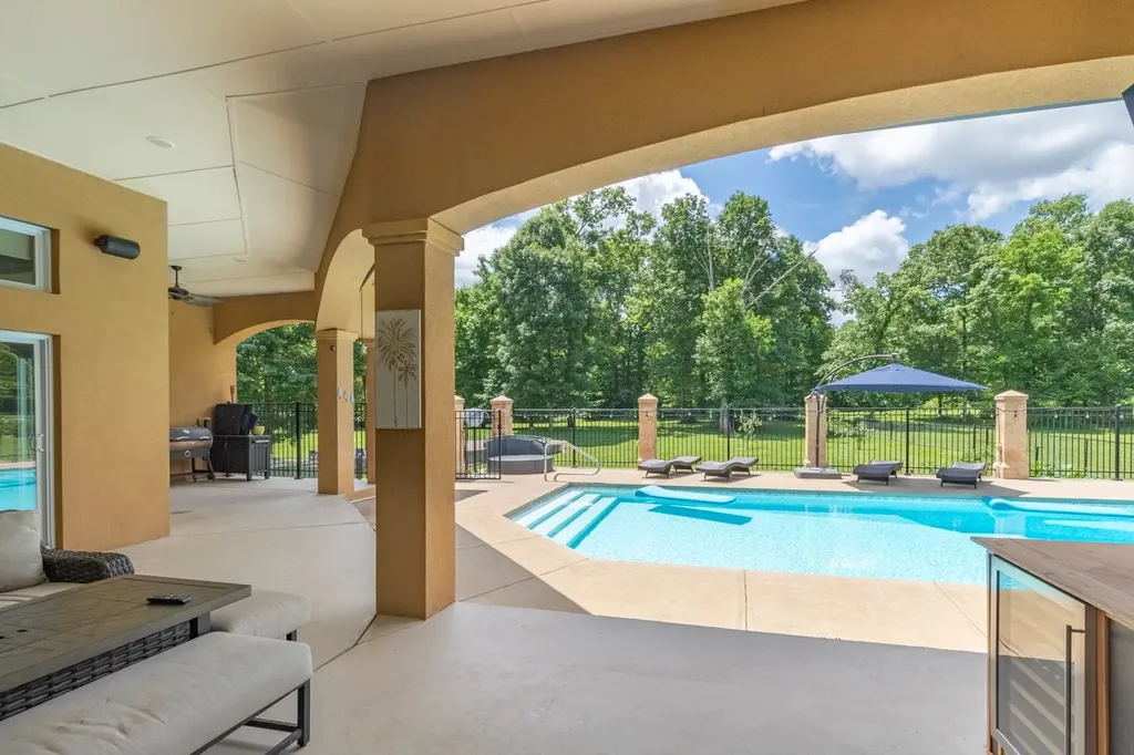 1839 Highway 99 Chapel Hill TN 37034