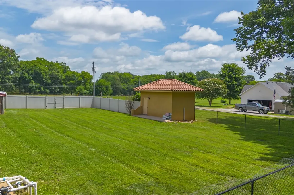 1839 Highway 99 Chapel Hill TN 37034