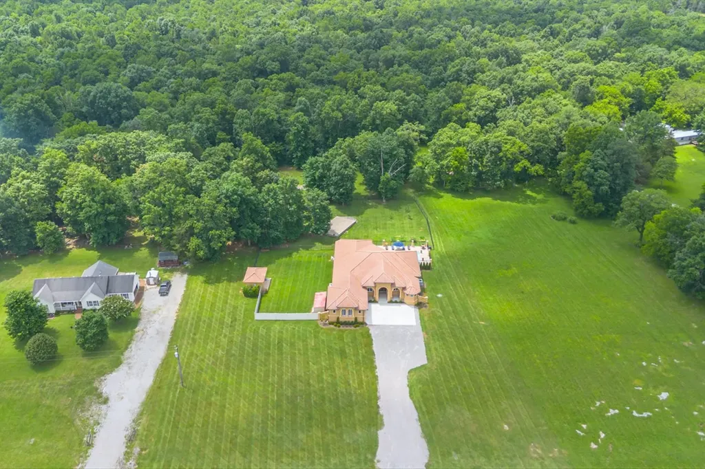 1839 Highway 99 Chapel Hill TN 37034