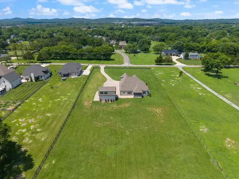 2934 Stewart Creek Road Murfreesboro TN 37129