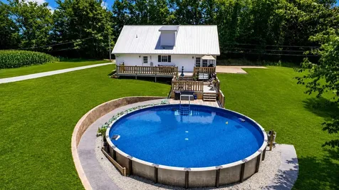 2836 Gate 3 Road Paris TN 38242