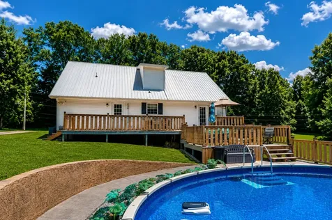 2836 Gate 3 Road Paris TN 38242