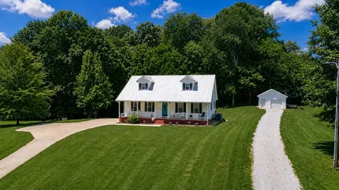 2836 Gate 3 Road Paris TN 38242