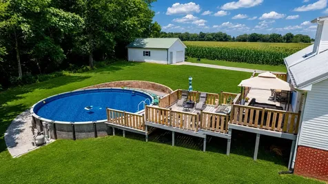 2836 Gate 3 Road Paris TN 38242