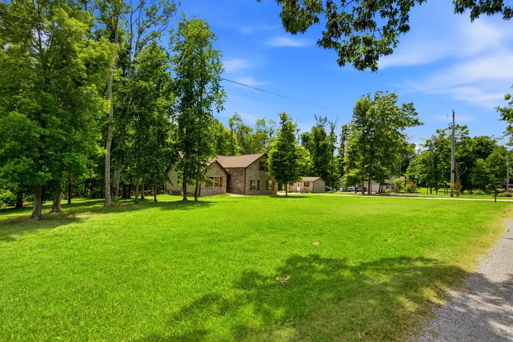 4423 Taylor Road Springfield TN 37172