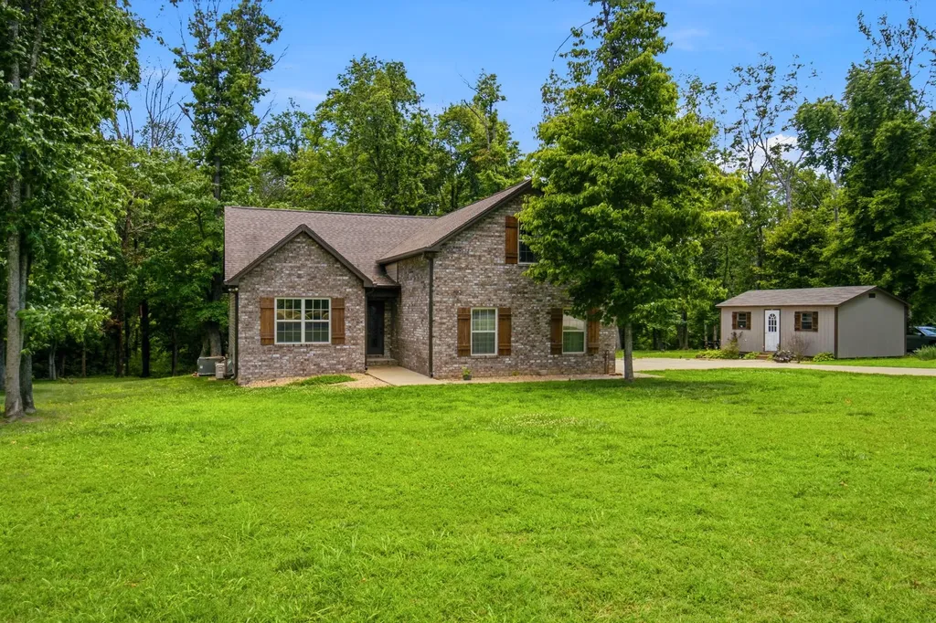 4423 Taylor Road Springfield TN 37172