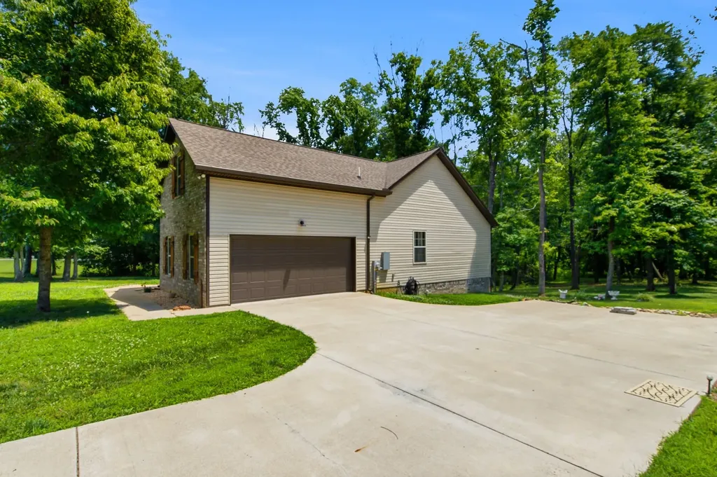 4423 Taylor Road Springfield TN 37172