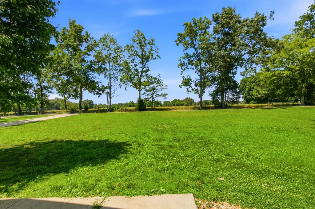 4423 Taylor Road Springfield TN 37172