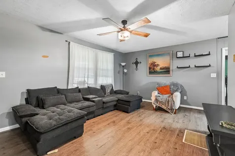 2165 Petty Road Charlotte TN 37036