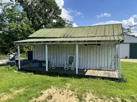 2165 Petty Road Charlotte TN 37036