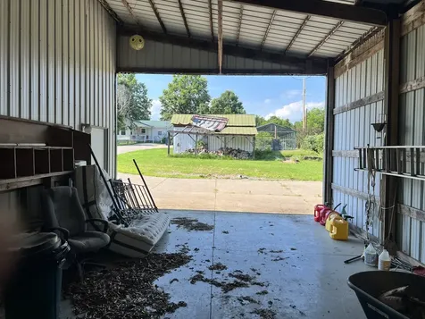 2165 Petty Road Charlotte TN 37036