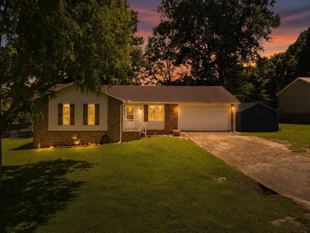 155 Penny Lane Jackson TN 38301