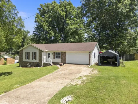 155 Penny Lane Jackson TN 38301