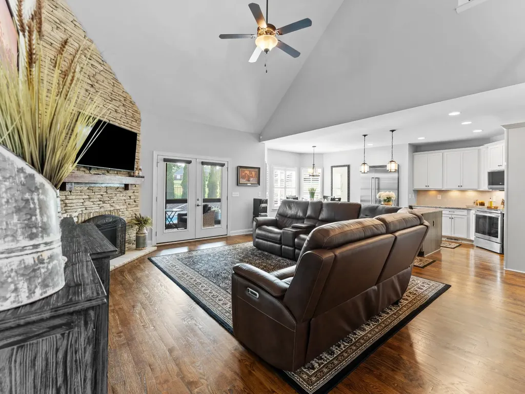 408 Glenway Cove Lebanon TN 37087
