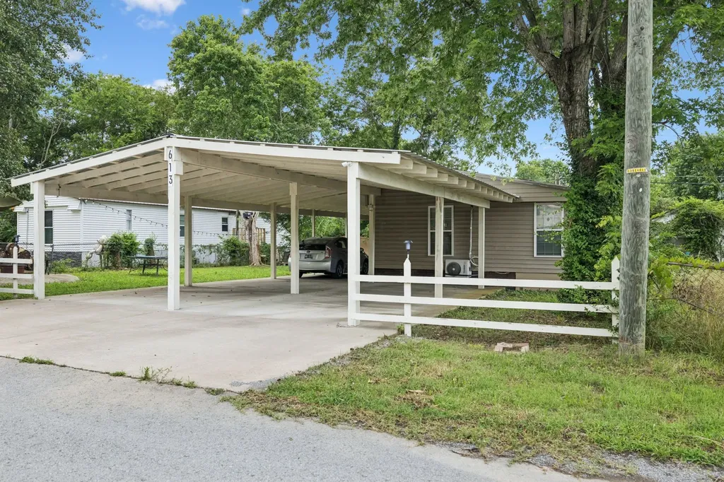 613 Sycamore Lane La Vergne TN 37086