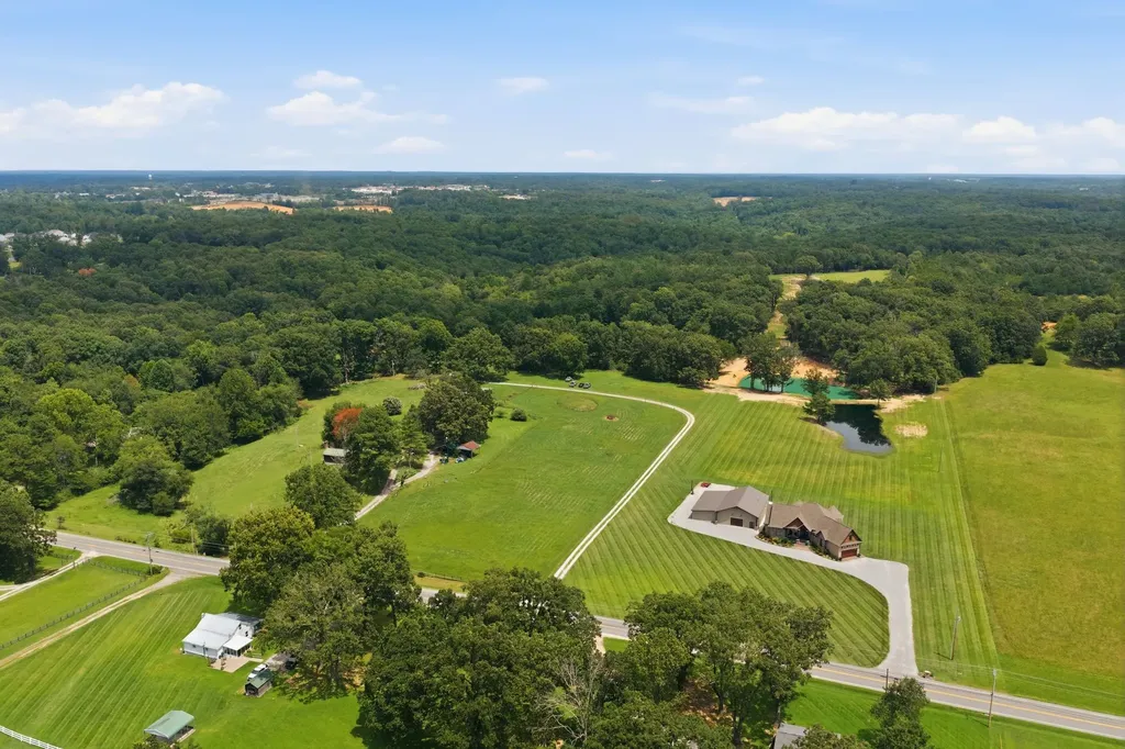1261 Highway 48, S Dickson TN 37055