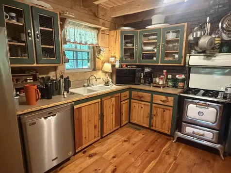 1200 T Crowe Road Soddy Daisy TN 37379
