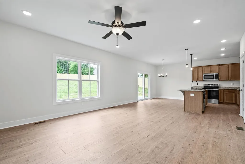 1721 Autumnwood Boulevard Clarksville TN 37042