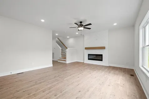 1721 Autumnwood Boulevard Clarksville TN 37042