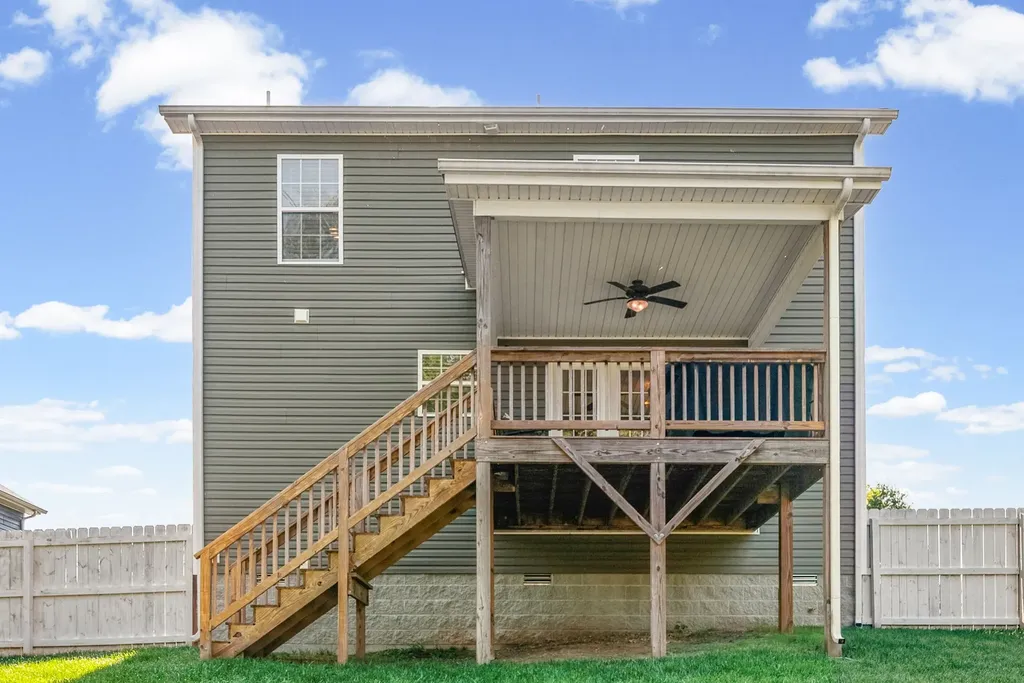 2948 Lancelot Lane Clarksville TN 37040