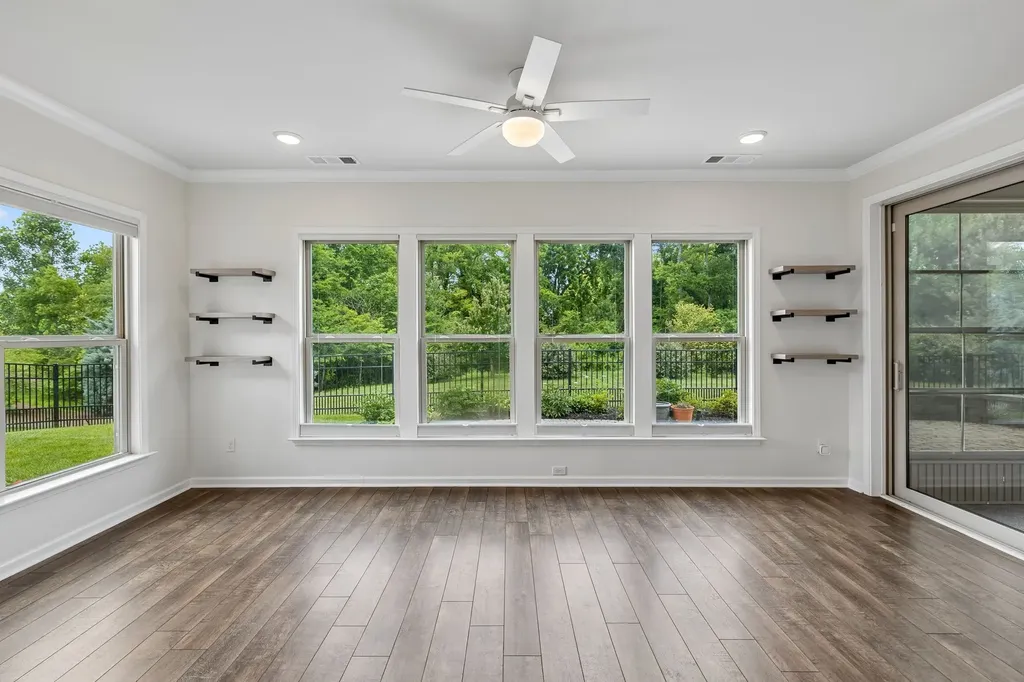 1018 Coffee Ridge Spring Hill TN 37174